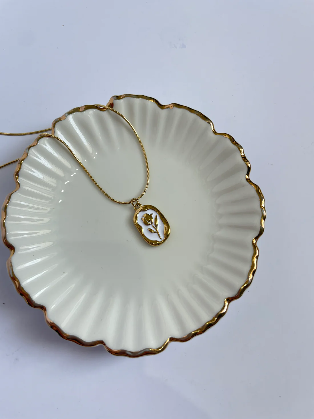 Golden Rose Flower Pendant Necklace – Elegant White Enamel Charm
